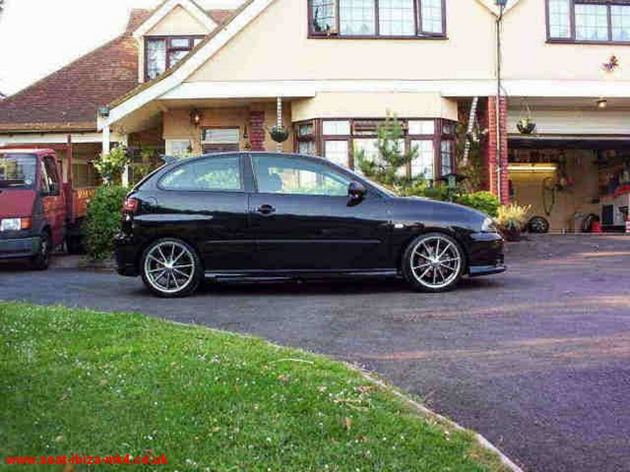 Photo of Black Seat Ibiza TDI Sport