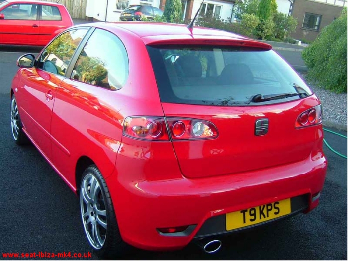 Photo of Seat Ibiza Sport TDI in Red