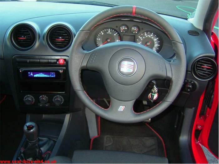 Photo of Seat Ibiza Sport TDI in Red