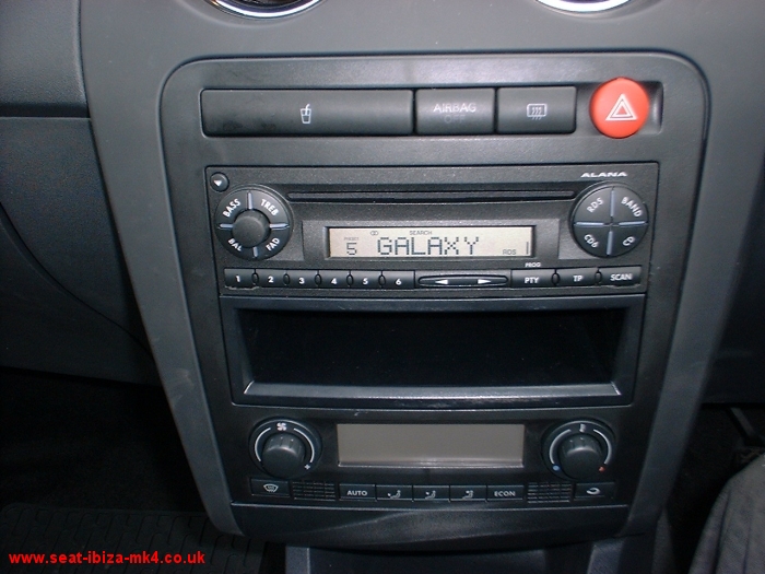 Photo of Black Seat Ibiza 1.2 SX